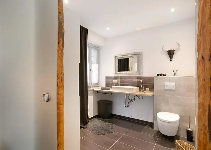 Schoene Altstadtwohnung In Appartement *